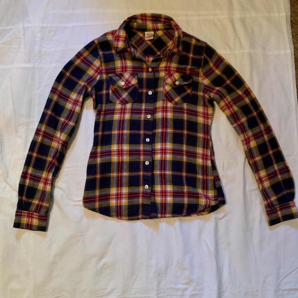 Flannel long sleeve button up